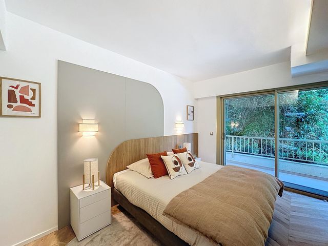 Appartement F5 à vendre - 5 pièces - 121.23 m2 - CANNES - 06 - PROVENCE-ALPES-COTE-D-AZUR - Century 21 Adhère Transactions