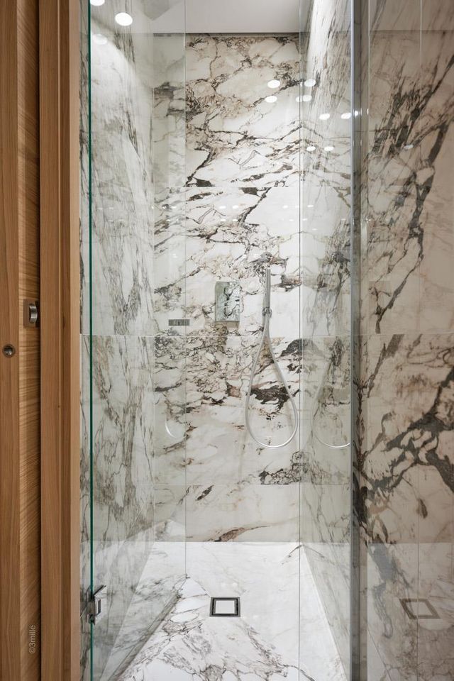 Appartement à vendre - 5 pièces - 110.0 m2 - CANNES - 06 - PROVENCE-ALPES-COTE-D-AZUR - Century 21 Adhère Transactions