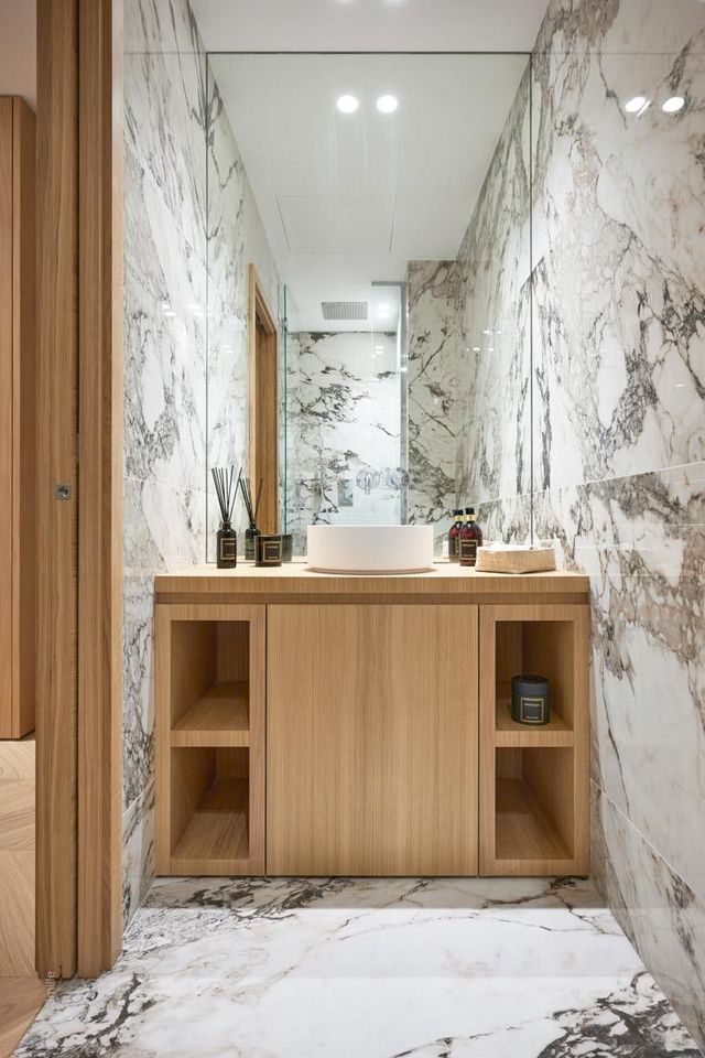 Appartement à vendre - 5 pièces - 110.0 m2 - CANNES - 06 - PROVENCE-ALPES-COTE-D-AZUR - Century 21 Adhère Transactions