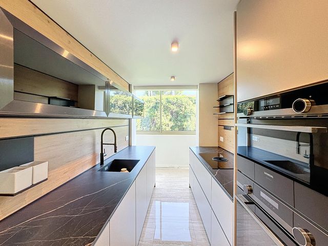 Appartement F4 à vendre - 4 pièces - 112.95 m2 - CANNES - 06 - PROVENCE-ALPES-COTE-D-AZUR - Century 21 Adhère Transactions