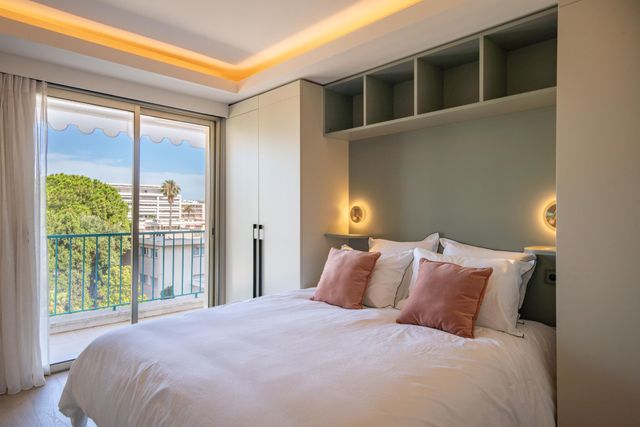 Appartement F4 à vendre - 4 pièces - 103.27 m2 - CANNES - 06 - PROVENCE-ALPES-COTE-D-AZUR - Century 21 Adhère Transactions