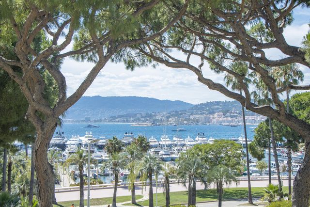 Appartement F4 à vendre - 4 pièces - 103.27 m2 - CANNES - 06 - PROVENCE-ALPES-COTE-D-AZUR - Century 21 Adhère Transactions