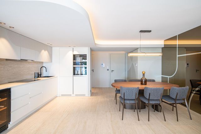 Appartement F4 à vendre - 4 pièces - 103.27 m2 - CANNES - 06 - PROVENCE-ALPES-COTE-D-AZUR - Century 21 Adhère Transactions