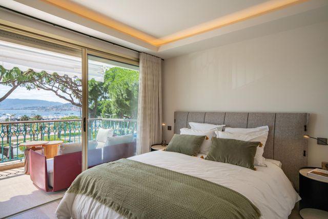 Appartement F4 à vendre - 4 pièces - 103.27 m2 - CANNES - 06 - PROVENCE-ALPES-COTE-D-AZUR - Century 21 Adhère Transactions