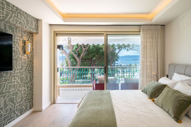 Appartement F4 à vendre - 4 pièces - 103.27 m2 - CANNES - 06 - PROVENCE-ALPES-COTE-D-AZUR - Century 21 Adhère Transactions