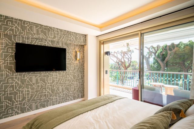 Appartement F4 à vendre - 4 pièces - 103.27 m2 - CANNES - 06 - PROVENCE-ALPES-COTE-D-AZUR - Century 21 Adhère Transactions