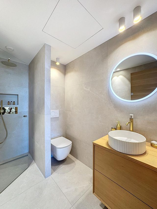 Appartement F3 à vendre - 3 pièces - 68.81 m2 - CANNES - 06 - PROVENCE-ALPES-COTE-D-AZUR - Century 21 Adhère Transactions