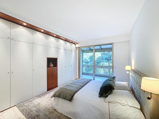 Appartement à vendre - 4 pièces - 119.03 m2 - CANNES - 06 - PROVENCE-ALPES-COTE-D-AZUR - Century 21 Adhère Transactions