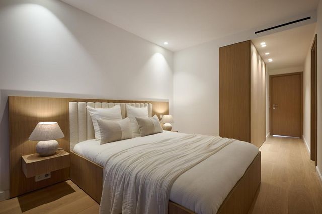 Appartement F5 à vendre - 5 pièces - 210.0 m2 - CANNES - 06 - PROVENCE-ALPES-COTE-D-AZUR - Century 21 Adhère Transactions