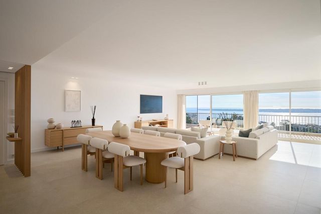 Appartement F5 à vendre - 5 pièces - 210.0 m2 - CANNES - 06 - PROVENCE-ALPES-COTE-D-AZUR - Century 21 Adhère Transactions