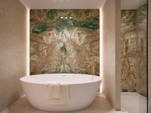 Appartement F5 à vendre - 5 pièces - 210.0 m2 - CANNES - 06 - PROVENCE-ALPES-COTE-D-AZUR - Century 21 Adhère Transactions