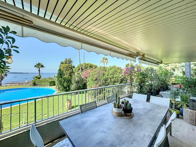 Appartement F4 à vendre - 4 pièces - 123.55 m2 - CANNES - 06 - PROVENCE-ALPES-COTE-D-AZUR - Century 21 Adhère Transactions