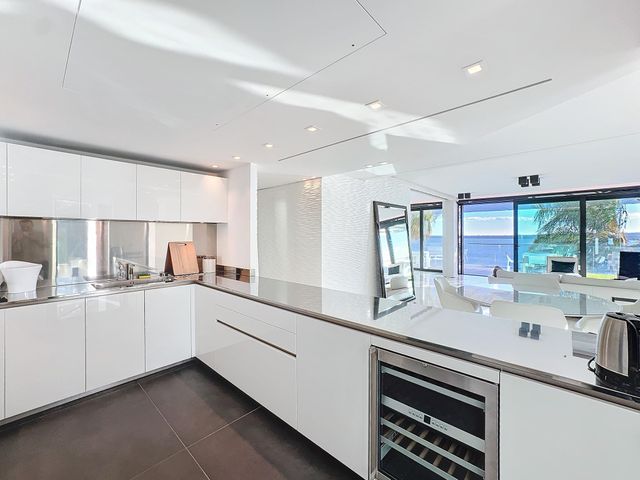 Appartement F3 à vendre - 3 pièces - 137.7 m2 - CANNES - 06 - PROVENCE-ALPES-COTE-D-AZUR - Century 21 Adhère Transactions