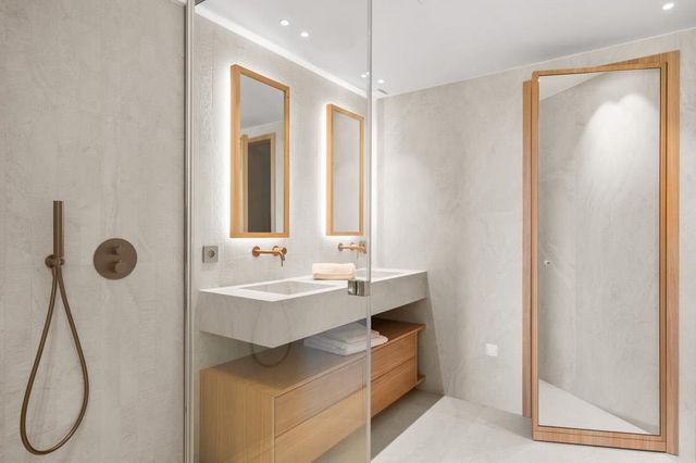 maison à vendre - 7 pièces - 315.0 m2 - CANNES - 06 - PROVENCE-ALPES-COTE-D-AZUR - Century 21 Adhère Transactions