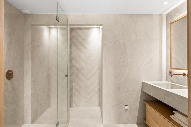 maison à vendre - 7 pièces - 315.0 m2 - CANNES - 06 - PROVENCE-ALPES-COTE-D-AZUR - Century 21 Adhère Transactions