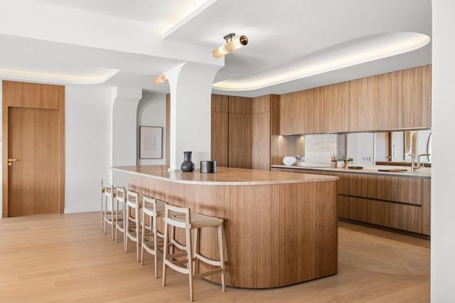 maison à vendre - 7 pièces - 315.0 m2 - CANNES - 06 - PROVENCE-ALPES-COTE-D-AZUR - Century 21 Adhère Transactions