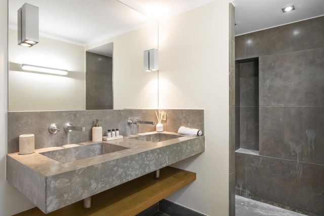 maison à vendre - 7 pièces - 350.0 m2 - CANNES - 06 - PROVENCE-ALPES-COTE-D-AZUR - Century 21 Adhère Transactions