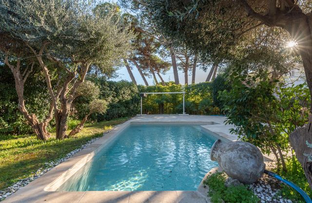 maison à vendre - 5 pièces - 225.0 m2 - CANNES - 06 - PROVENCE-ALPES-COTE-D-AZUR - Century 21 Adhère Transactions