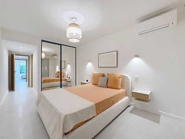 Appartement F4 à vendre - 4 pièces - 105.0 m2 - CANNES - 06 - PROVENCE-ALPES-COTE-D-AZUR - Century 21 Adhère Transactions