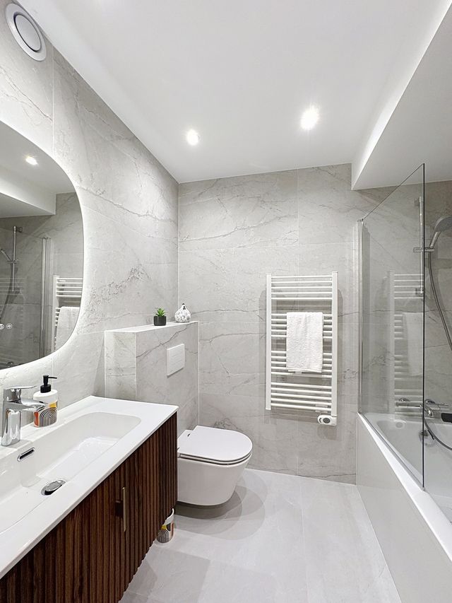 Appartement F4 à vendre - 4 pièces - 105.0 m2 - CANNES - 06 - PROVENCE-ALPES-COTE-D-AZUR - Century 21 Adhère Transactions