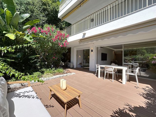 Appartement F4 à vendre - 4 pièces - 105.0 m2 - CANNES - 06 - PROVENCE-ALPES-COTE-D-AZUR - Century 21 Adhère Transactions