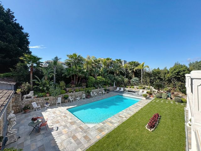 maison - MOUGINS - 06