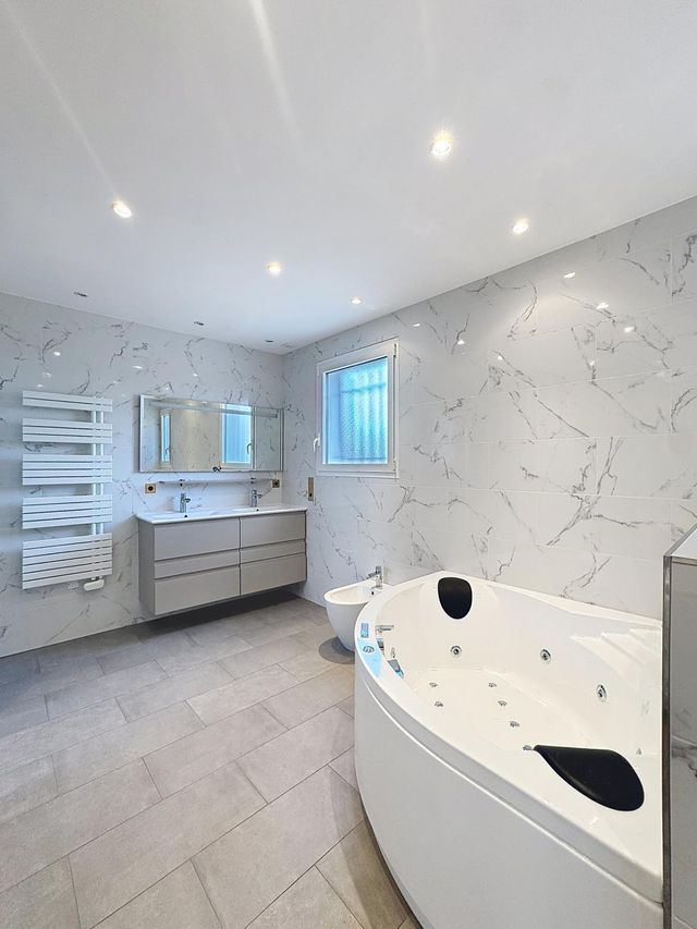 maison à vendre - 6 pièces - 270.0 m2 - MOUGINS - 06 - PROVENCE-ALPES-COTE-D-AZUR - Century 21 Adhère Transactions