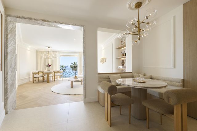 Appartement à vendre - 4 pièces - 130.0 m2 - CANNES - 06 - PROVENCE-ALPES-COTE-D-AZUR - Century 21 Adhère Transactions