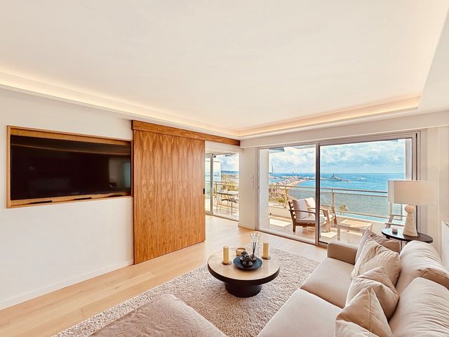 Appartement F3 à vendre - 3 pièces - 89.06 m2 - CANNES - 06 - PROVENCE-ALPES-COTE-D-AZUR - Century 21 Adhère Transactions