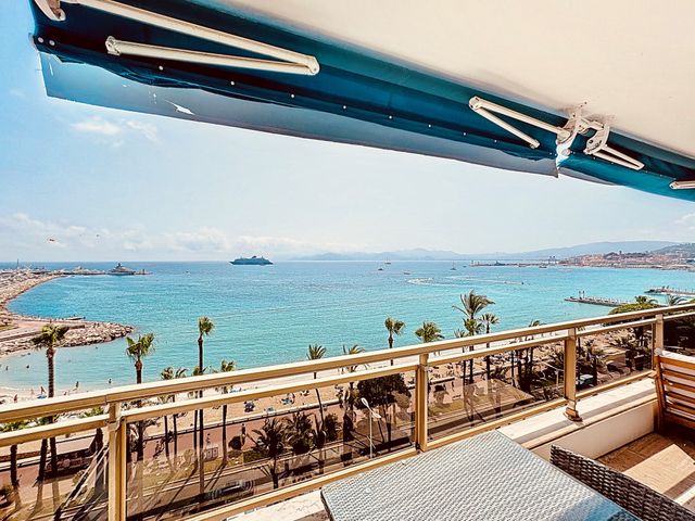 Appartement F3 à vendre - 3 pièces - 89.06 m2 - CANNES - 06 - PROVENCE-ALPES-COTE-D-AZUR - Century 21 Adhère Transactions