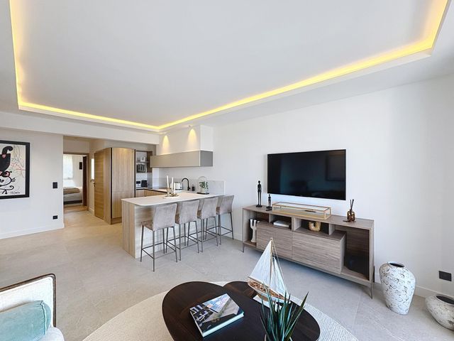 Appartement F3 à vendre - 3 pièces - 54.21 m2 - CANNES - 06 - PROVENCE-ALPES-COTE-D-AZUR - Century 21 Adhère Transactions