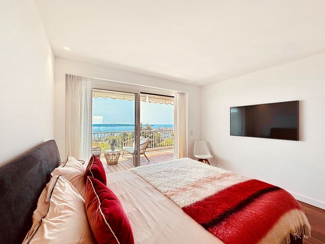 Appartement F8 à vendre - 8 pièces - 219.72 m2 - CANNES - 06 - PROVENCE-ALPES-COTE-D-AZUR - Century 21 Adhère Transactions