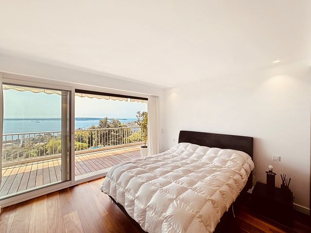 Appartement F8 à vendre - 8 pièces - 219.72 m2 - CANNES - 06 - PROVENCE-ALPES-COTE-D-AZUR - Century 21 Adhère Transactions