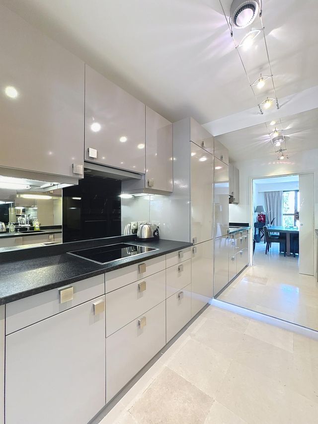 Appartement F2 à vendre - 2 pièces - 53.0 m2 - CANNES - 06 - PROVENCE-ALPES-COTE-D-AZUR - Century 21 Adhère Transactions