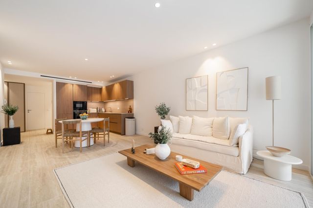 Appartement F3 à vendre - 3 pièces - 75.01 m2 - CANNES - 06 - PROVENCE-ALPES-COTE-D-AZUR - Century 21 Adhère Transactions