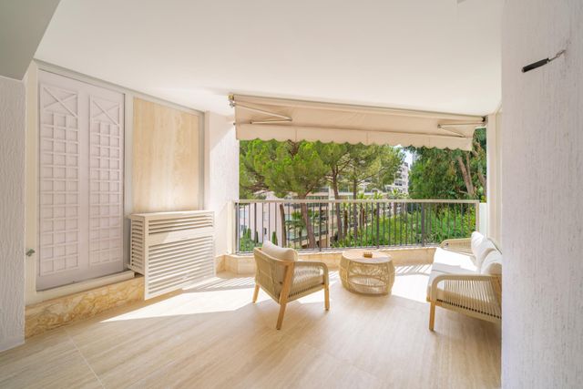 Appartement F3 à vendre - 3 pièces - 75.01 m2 - CANNES - 06 - PROVENCE-ALPES-COTE-D-AZUR - Century 21 Adhère Transactions