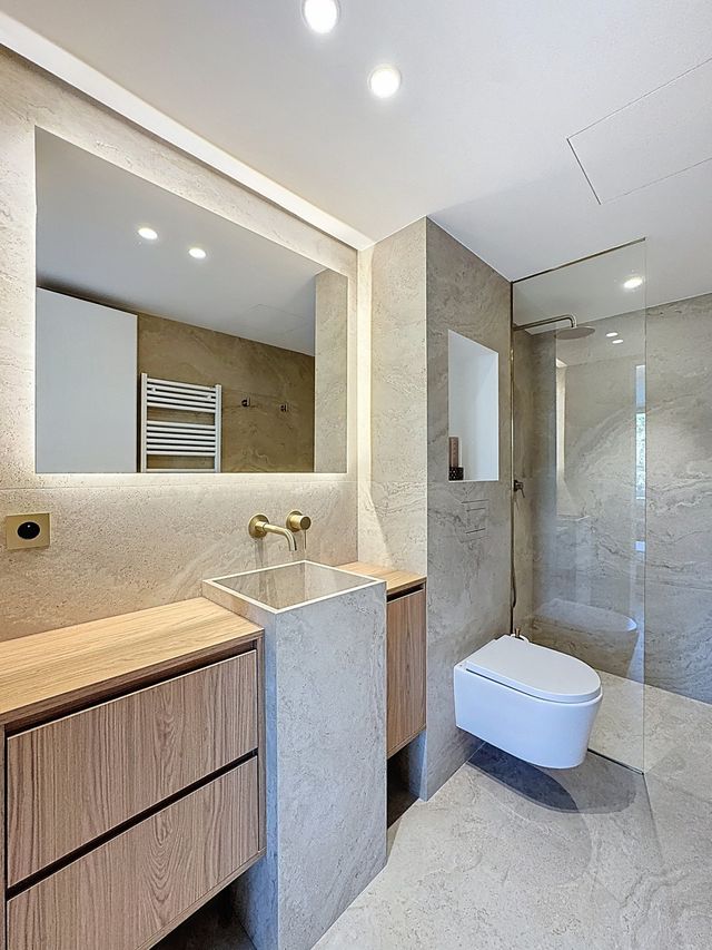 Appartement F4 à vendre - 4 pièces - 102.0 m2 - CANNES - 06 - PROVENCE-ALPES-COTE-D-AZUR - Century 21 Adhère Transactions