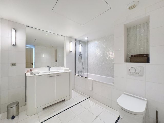 Appartement F2 à vendre - 2 pièces - 54.0 m2 - CANNES - 06 - PROVENCE-ALPES-COTE-D-AZUR - Century 21 Adhère Transactions