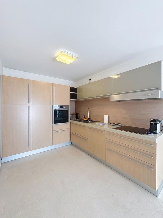 Appartement F2 à vendre - 2 pièces - 54.0 m2 - CANNES - 06 - PROVENCE-ALPES-COTE-D-AZUR - Century 21 Adhère Transactions