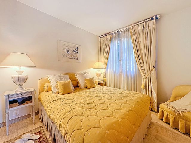 maison à vendre - 5 pièces - 230.0 m2 - CANNES - 06 - PROVENCE-ALPES-COTE-D-AZUR - Century 21 Adhère Transactions