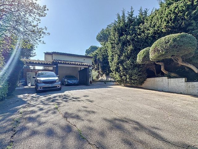 maison à vendre - 5 pièces - 230.0 m2 - CANNES - 06 - PROVENCE-ALPES-COTE-D-AZUR - Century 21 Adhère Transactions