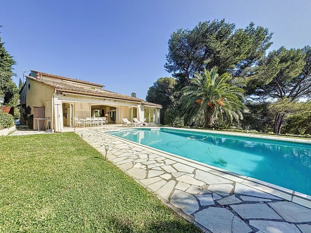 maison à vendre - 5 pièces - 230.0 m2 - CANNES - 06 - PROVENCE-ALPES-COTE-D-AZUR - Century 21 Adhère Transactions