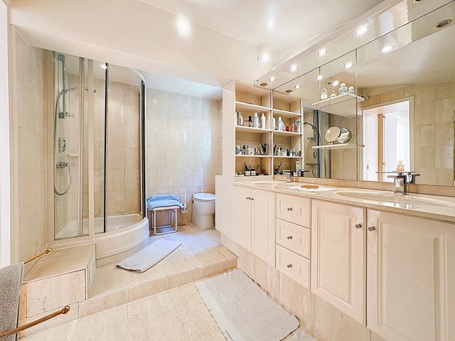 maison à vendre - 5 pièces - 230.0 m2 - CANNES - 06 - PROVENCE-ALPES-COTE-D-AZUR - Century 21 Adhère Transactions