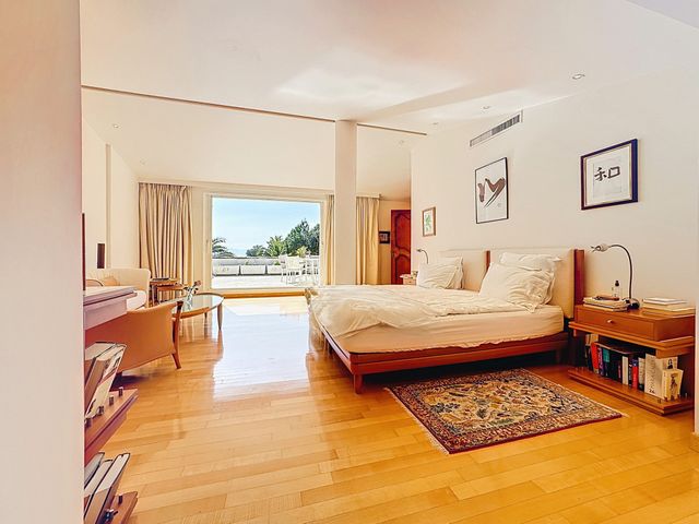 maison à vendre - 5 pièces - 230.0 m2 - CANNES - 06 - PROVENCE-ALPES-COTE-D-AZUR - Century 21 Adhère Transactions