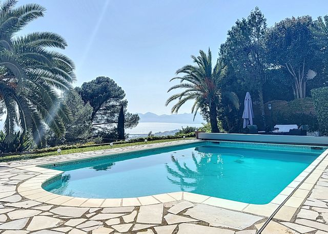 maison à vendre - 5 pièces - 230.0 m2 - CANNES - 06 - PROVENCE-ALPES-COTE-D-AZUR - Century 21 Adhère Transactions