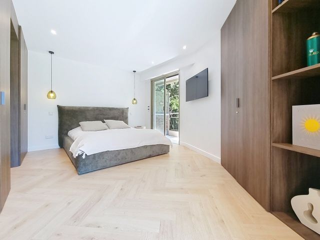 Appartement F3 à vendre - 3 pièces - 87.55 m2 - CANNES - 06 - PROVENCE-ALPES-COTE-D-AZUR - Century 21 Adhère Transactions