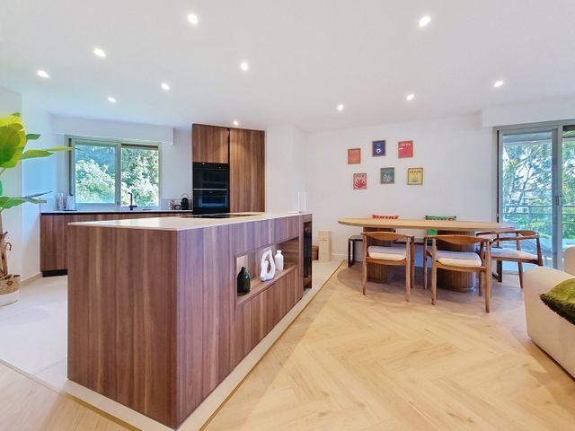 Appartement F3 à vendre - 3 pièces - 87.55 m2 - CANNES - 06 - PROVENCE-ALPES-COTE-D-AZUR - Century 21 Adhère Transactions