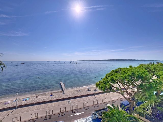 Appartement F4 à vendre - 4 pièces - 117.75 m2 - CANNES - 06 - PROVENCE-ALPES-COTE-D-AZUR - Century 21 Adhère Transactions