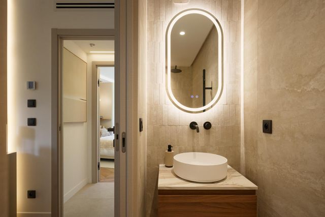 Appartement F5 à vendre - 5 pièces - 135.0 m2 - CANNES - 06 - PROVENCE-ALPES-COTE-D-AZUR - Century 21 Adhère Transactions