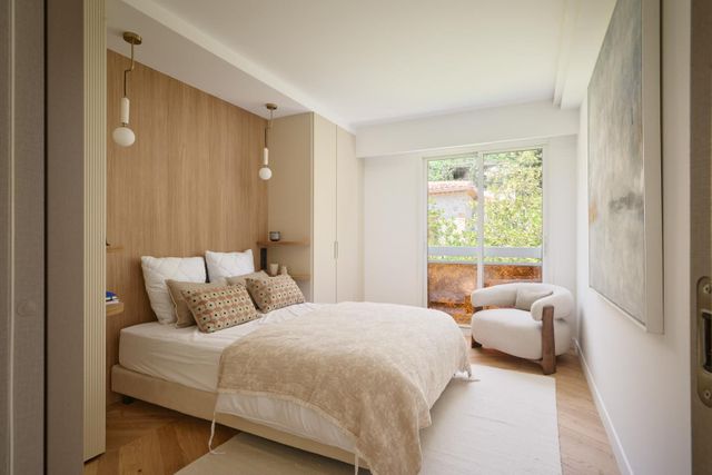 Appartement F5 à vendre - 5 pièces - 135.0 m2 - CANNES - 06 - PROVENCE-ALPES-COTE-D-AZUR - Century 21 Adhère Transactions